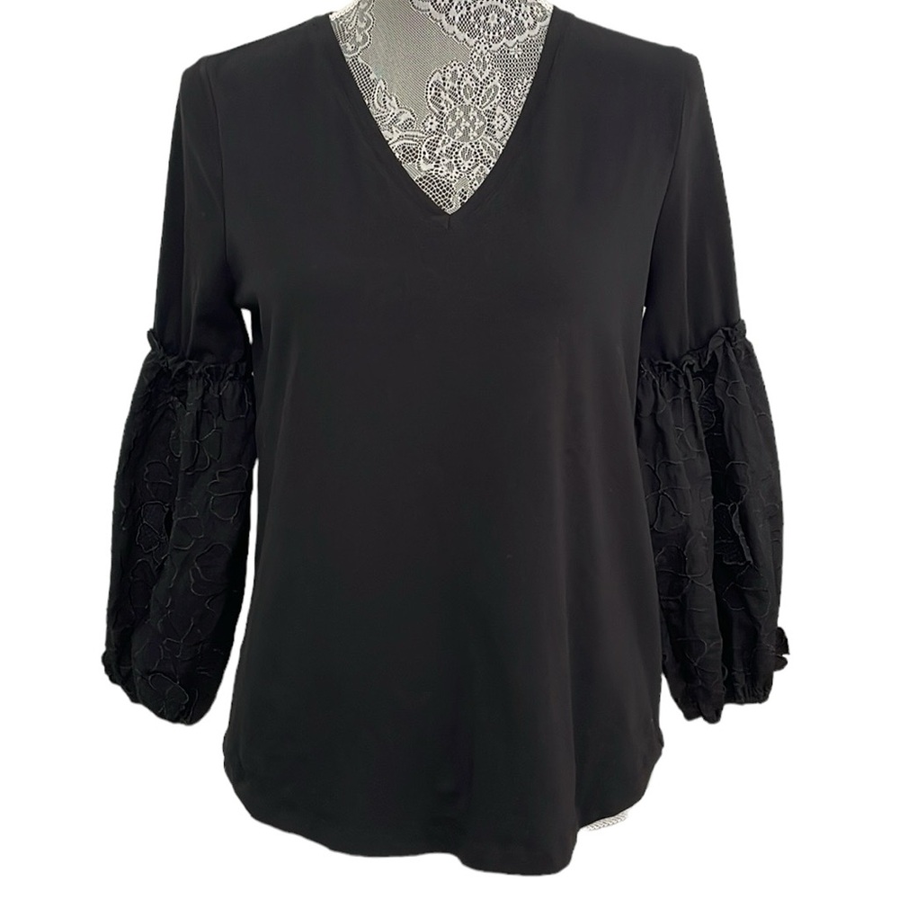 Chico’s‎ Size 0 Small black puff sleeves with embroidered flowers.